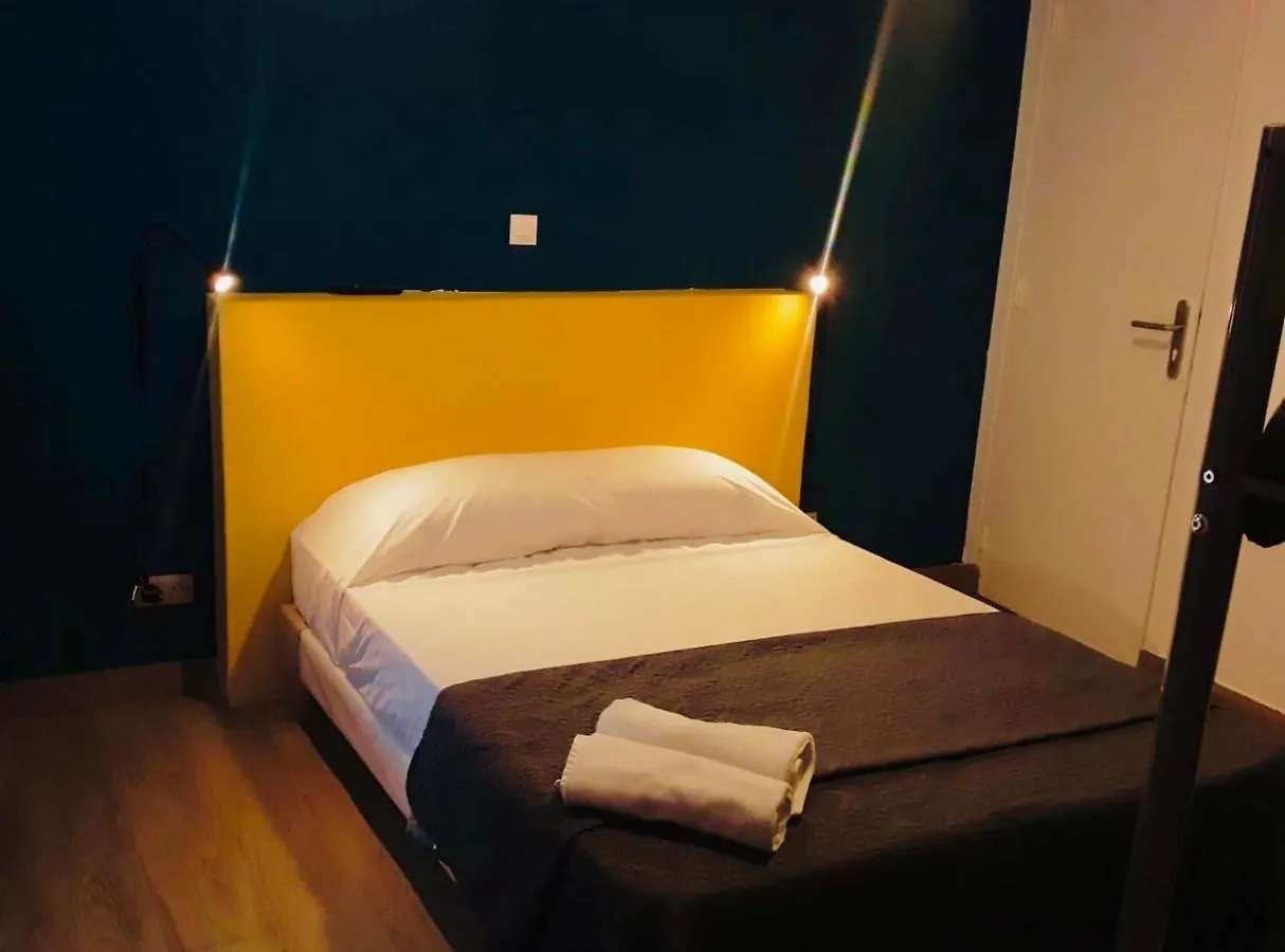 De Bruxelles Hotel Paris